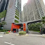 Sky Suites Upper 3Br Suite At Klcc